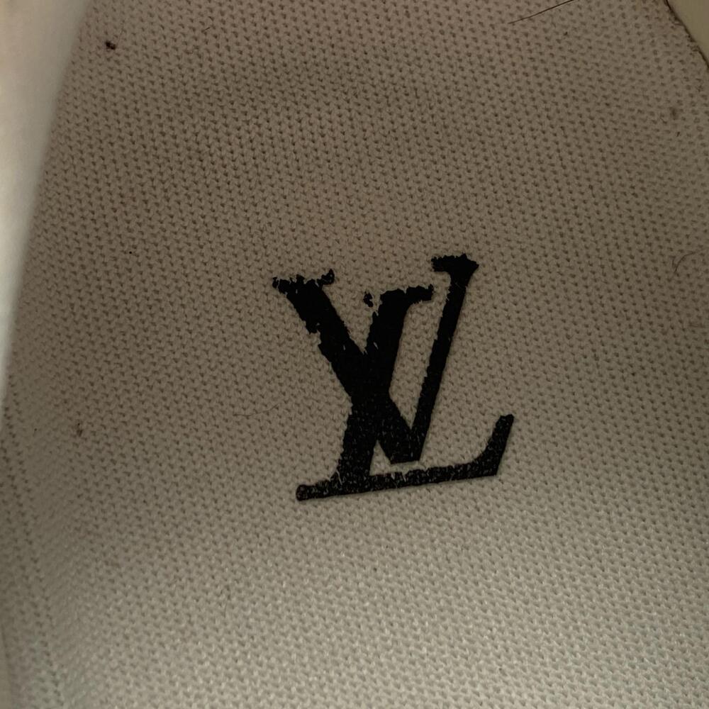 LOUIS VUITTON LV Trainer Sneakers Gray - Picture 7 of 10
